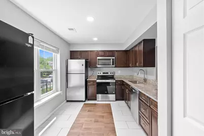 220 Meadows Lane NE, Leesburg, VA 20176 - Photo 7