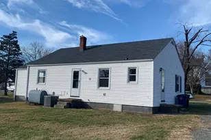 110 Pershing Ave NW, Leesburg, VA 20176 - Photo 3