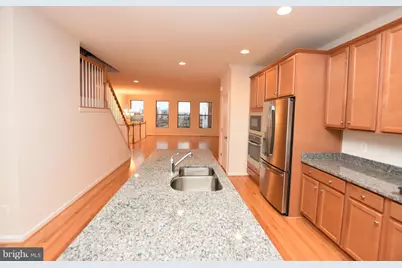 42452 Dogwood Glen Square, Sterling, VA 20166 - Photo 3