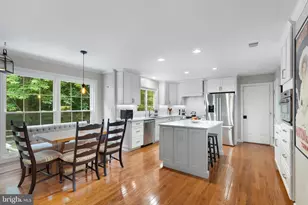 20812 Waterbeach Pl, Sterling, VA 20165 - Photo 17