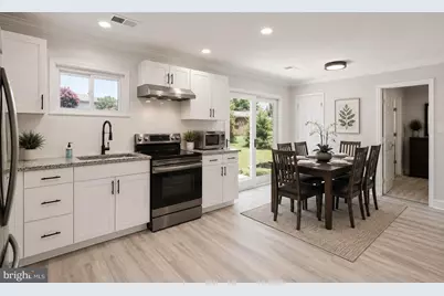 501 E Poplar Road E, Sterling, VA 20164 - Photo 13