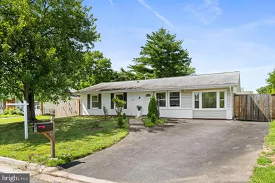 501 E Poplar Road E, Sterling, VA 20164 - Photo 3