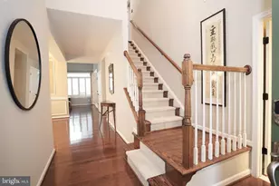 20779 Crescent Pointe Pl, Ashburn, VA 20147 - Photo 3