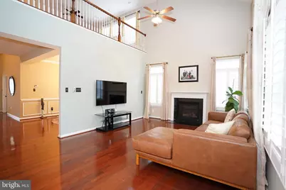 20779 Crescent Pointe Place, Ashburn, VA 20147 - Photo 9