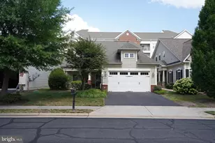 20779 Crescent Pointe Pl, Ashburn, VA 20147 - Photo 1