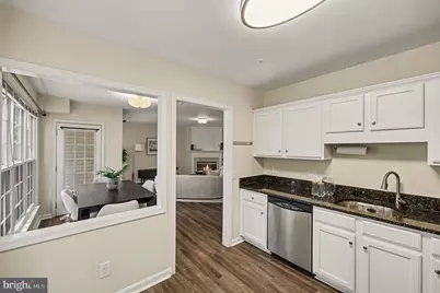 45495 Caboose Terrace #303, Sterling, VA 20166 - Photo 5