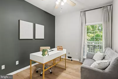 676 Gateway Drive SE #812, Leesburg, VA 20175 - Photo 5