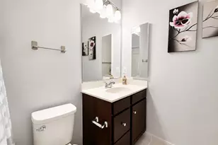 23451 Epperson Square, Brambleton, VA 20148 - Photo 7