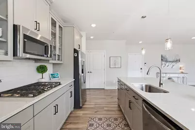 23639 Golden Embers Square #302, Ashburn, VA 20148 - Photo 11