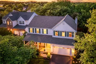 43262 Stoneyglen Ct, Ashburn, VA 20147 - Photo 3