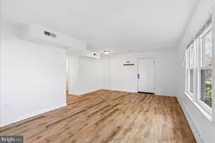 130 S 29th St, Purcellville, VA 20132 - Photo 3