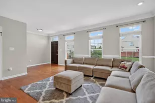 22540 Airmont Woods Terrace, Ashburn, VA 20148 - Photo 5