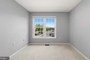21140 Winding Brook Square, Ashburn, VA 20147 - Photo 27