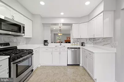 21140 Winding Brook Square, Ashburn, VA 20147 - Photo 7
