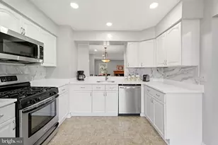 21140 Winding Brook Square, Ashburn, VA 20147 - Photo 7