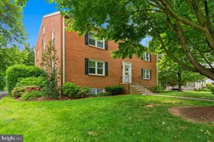 130 S 29th St, Purcellville, VA 20132 - Photo 1
