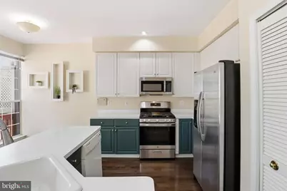 47606 Watkins Island Square, Sterling, VA 20165 - Photo 15