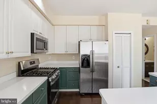 47606 Watkins Island Square, Sterling, VA 20165 - Photo 17