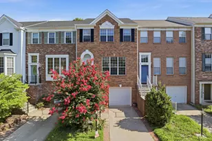 47606 Watkins Island Square, Sterling, VA 20165 - Photo 3