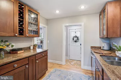 611 S King Street, Leesburg, VA 20175 - Photo 11