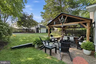 611 S King St, Leesburg, VA 20175 - Photo 29