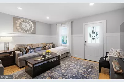 611 S King Street, Leesburg, VA 20175 - Photo 3