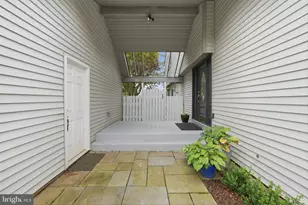 3 Silo Mill Ct, Sterling, VA 20164 - Photo 3
