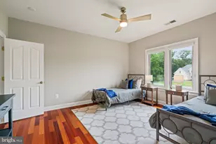 20262 Redrose Dr, Sterling, VA 20165 - Photo 39