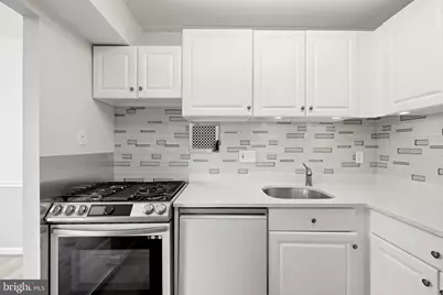 125 Clubhouse Drive SW #6, Leesburg, VA 20175 - Photo 3
