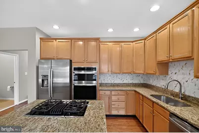 25915 Kirkwood Square, Chantilly, VA 20152 - Photo 9