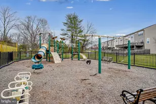 25915 Kirkwood Square, Chantilly, VA 20152 - Photo 45