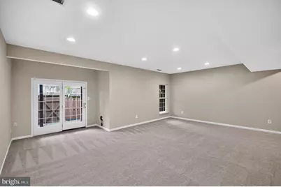 25915 Kirkwood Square, Chantilly, VA 20152 - Photo 31