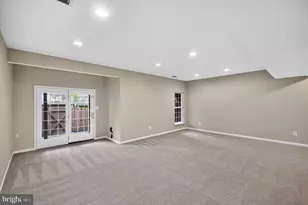 25915 Kirkwood Square, Chantilly, VA 20152 - Photo 31