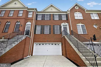 25915 Kirkwood Square, Chantilly, VA 20152 - Photo 1