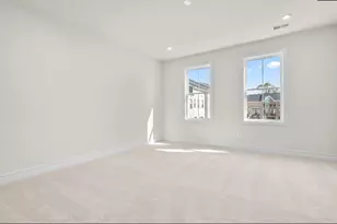 42123 Picasso Sq, Ashburn, VA 20148 - Photo 19