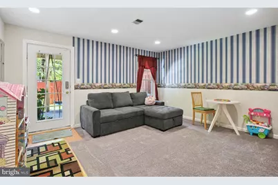 21717 Frame Square, Broadlands, VA 20148 - Photo 5