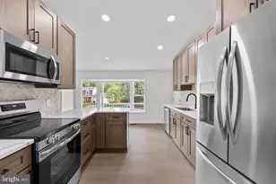 1216 Bradfield Dr SW, Leesburg, VA 20175 - Photo 11