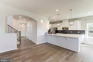 13 S Locust St, Lovettsville, VA 20180 - Photo 17