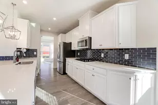 13 S Locust St, Lovettsville, VA 20180 - Photo 13