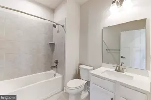 13 S Locust St, Lovettsville, VA 20180 - Photo 35