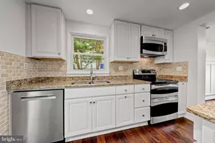20212 Broad Run Dr, Sterling, VA 20165 - Photo 11