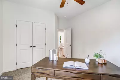 26798 Barnsley Place, Chantilly, VA 20152 - Photo 19