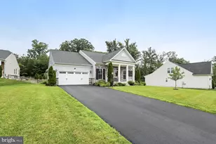 26798 Barnsley Pl, Chantilly, VA 20152 - Photo 7
