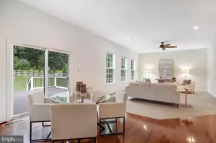 26798 Barnsley Pl, Chantilly, VA 20152 - Photo 33