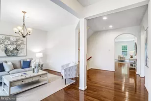 26798 Barnsley Pl, Chantilly, VA 20152 - Photo 9