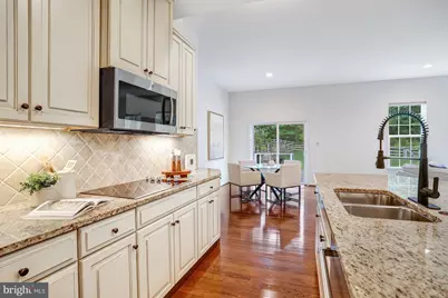 26798 Barnsley Place, Chantilly, VA 20152 - Photo 31