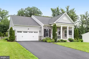 26798 Barnsley Pl, Chantilly, VA 20152 - Photo 5