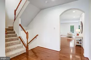 26798 Barnsley Pl, Chantilly, VA 20152 - Photo 17