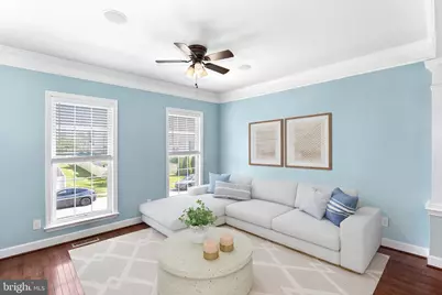 211 Great Laurel Square SE, Leesburg, VA 20175 - Photo 7