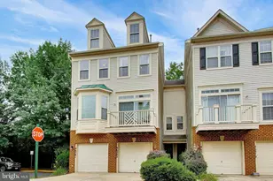 46383 Pryor Square, Sterling, VA 20165 - Photo 3